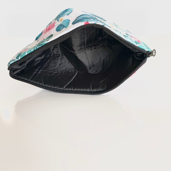 The Perfect Tropical Hibiscus Pouch - Picture 3 of 3